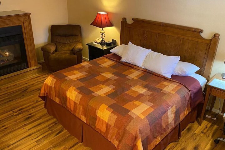 Jonathan Creek Inn