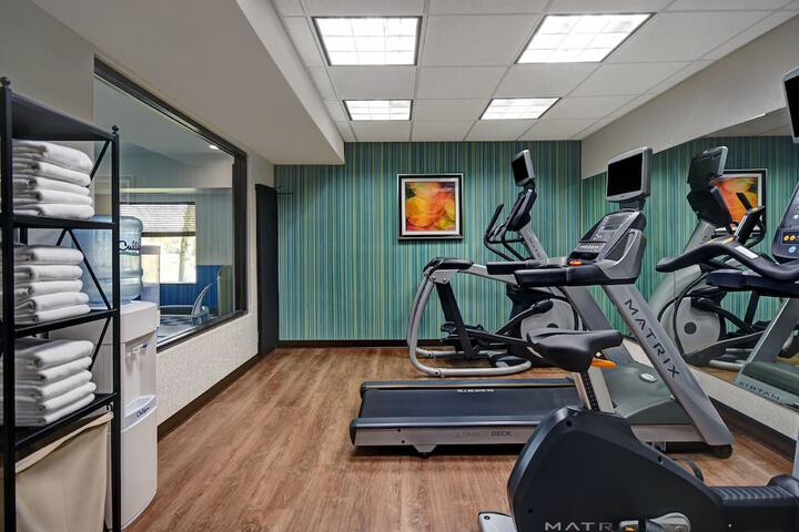Holiday Inn Express Marshall by IHG