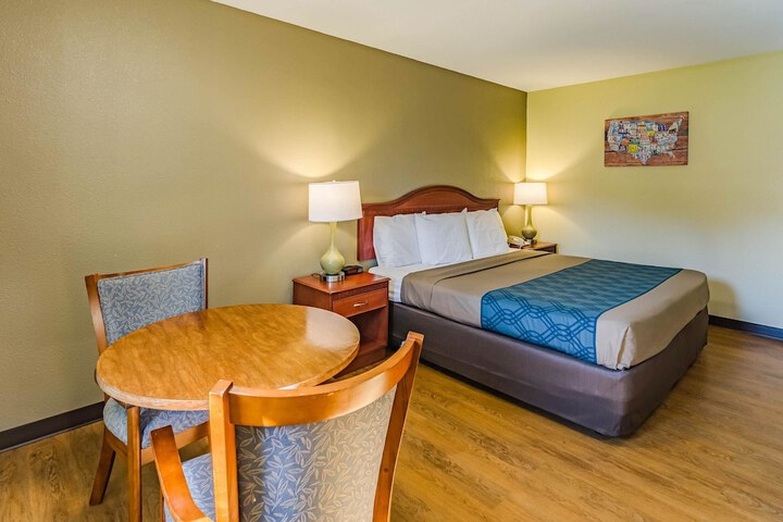 Room 21 of 29