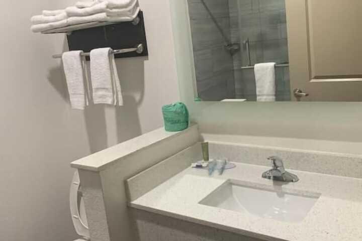 Room 10 of 15