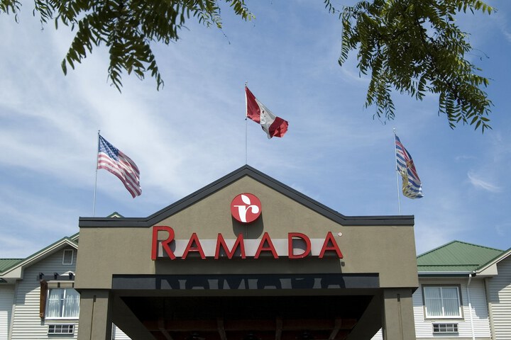 Ramada by Wyndham Surrey / Langley