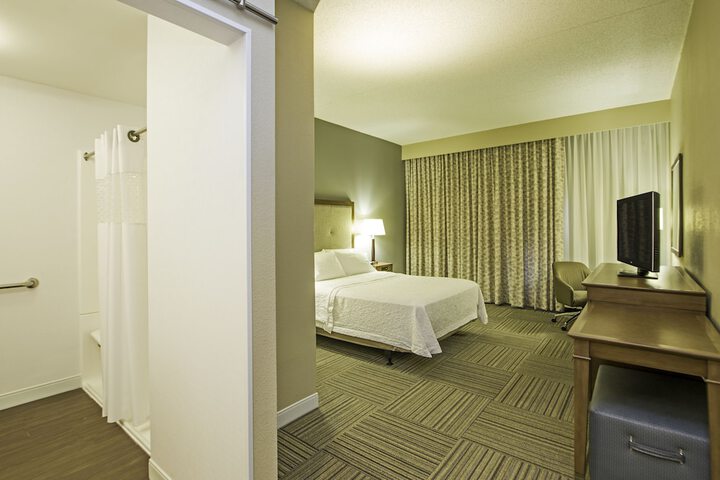 Room 18 of 42