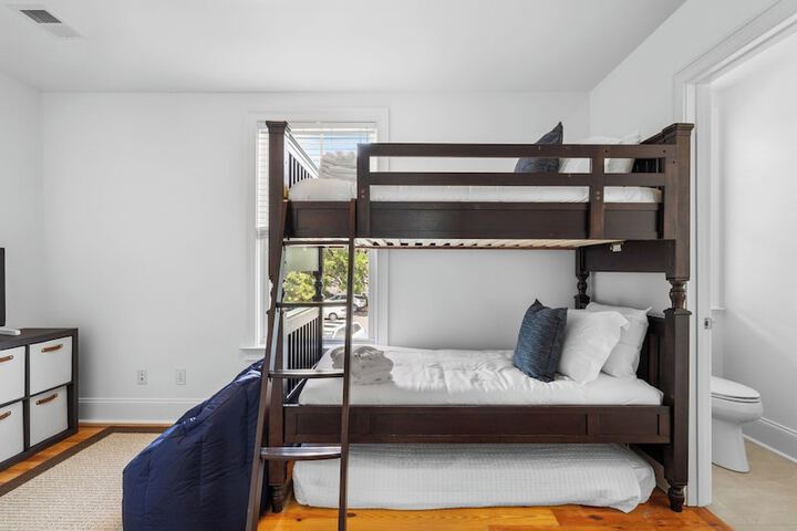 1 Block to Beach Newly Renovated 6bdr w / Rooftop Views Sand Dune by Avantstay