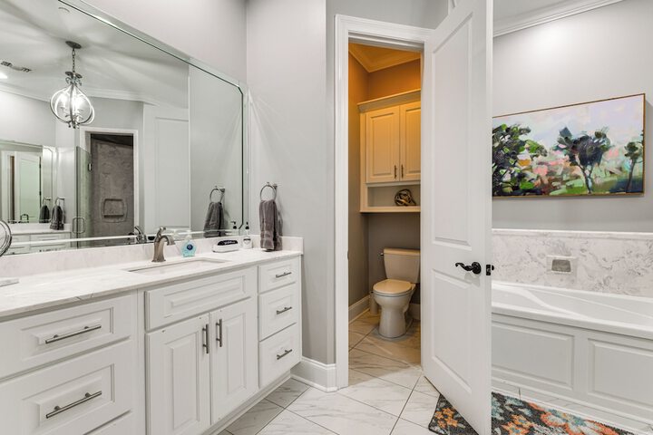 Downtown Bay St. Louis Condo - Walk to Beach!