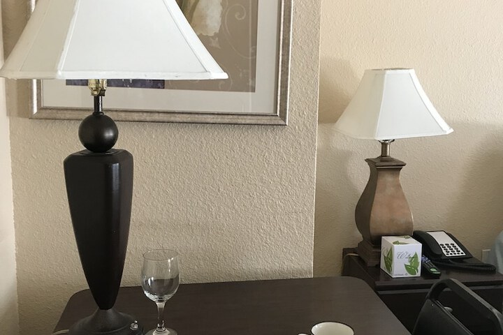 Room 16 of 37