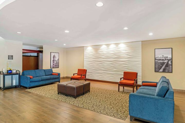 Hotel Interior 19 of 104