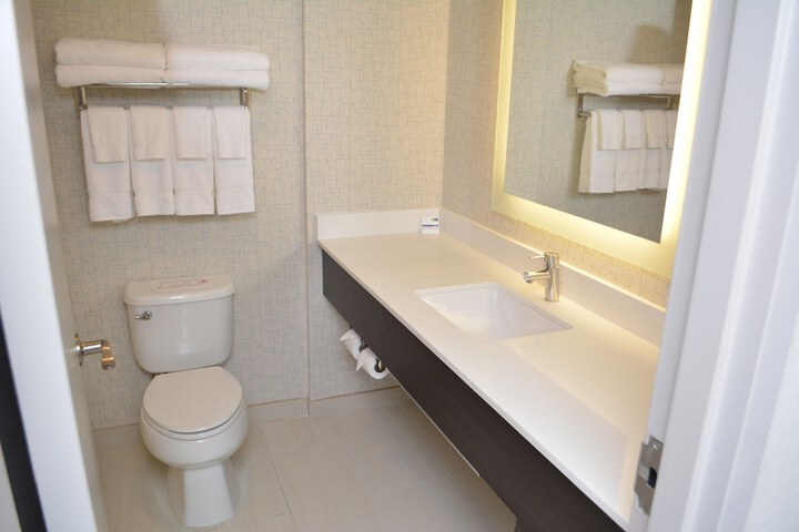 Room 9 of 22