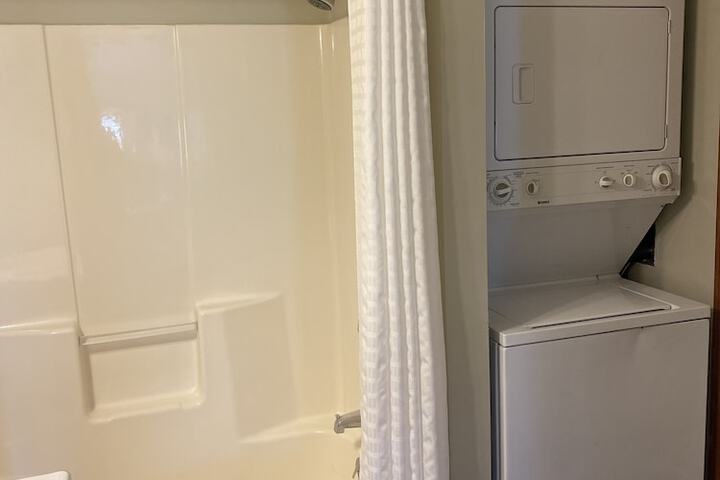 Room 84 of 294