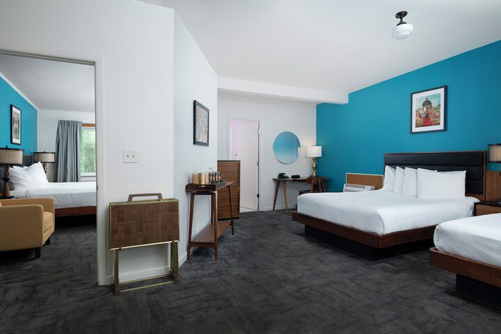 Room 90 of 139