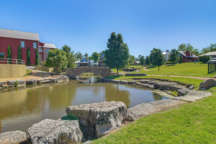 Grand Lake Home w / Community Pool Dock, & Fishing