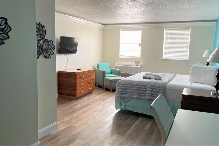 Room 35 of 46