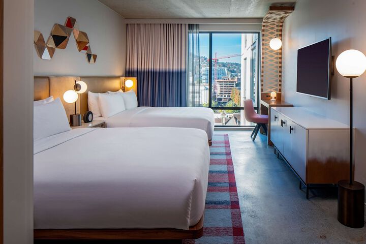 Room 16 of 43