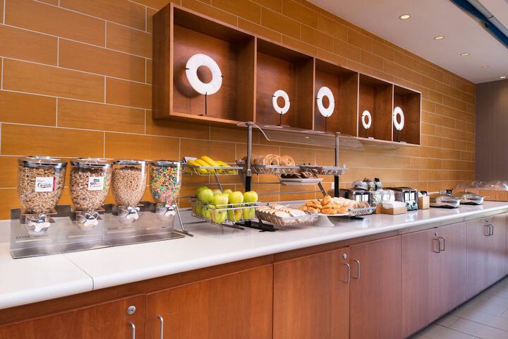 Breakfast/Coffee Service 28 of 40