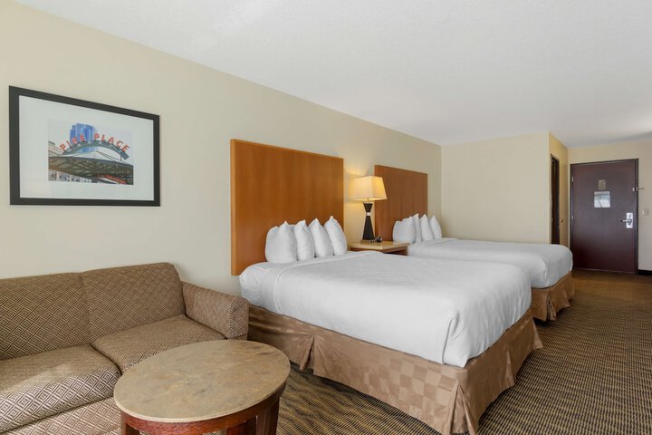 Room 8 of 31