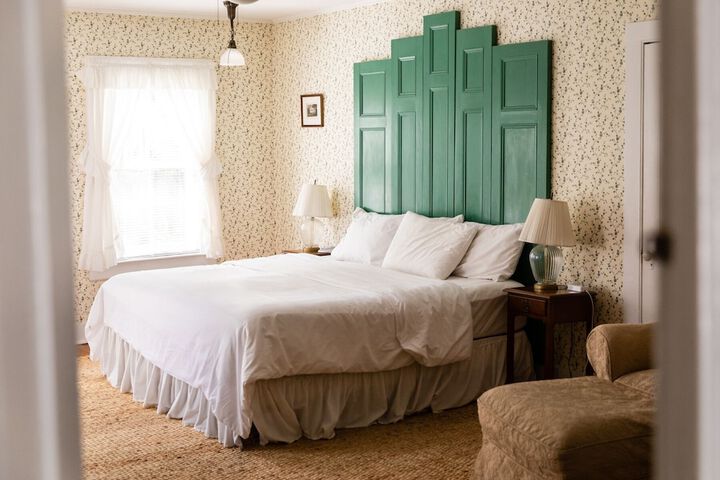 Room 15 of 38