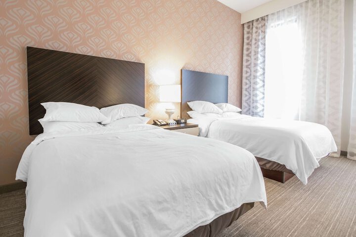 Embassy Suites Louisville Downtown