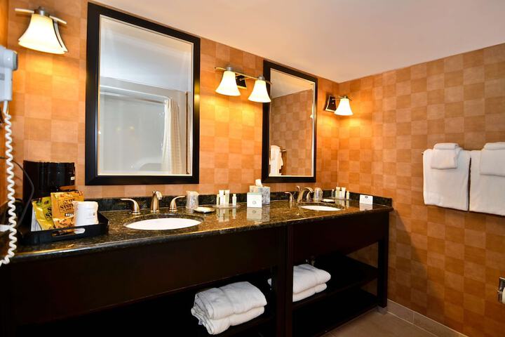 Room 10 of 23