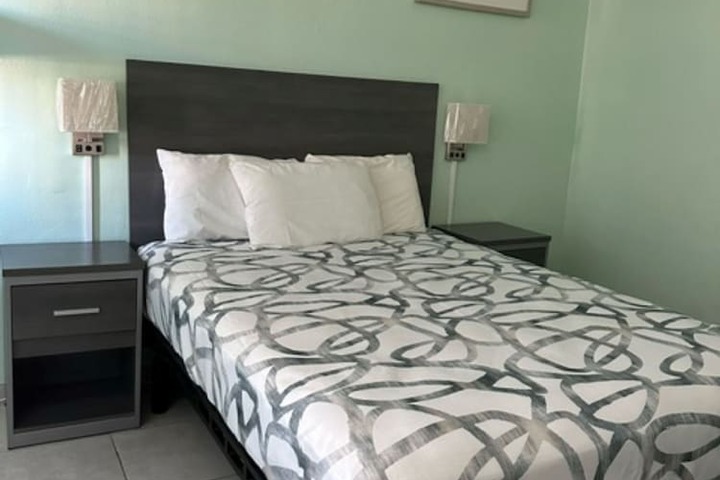 Room 39 of 61