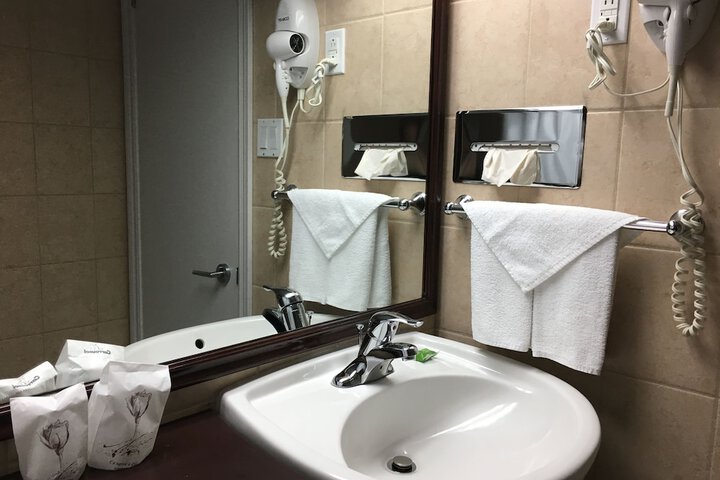 Room 11 of 47