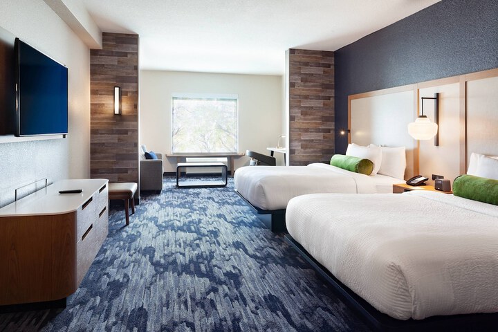 Room 9 of 21