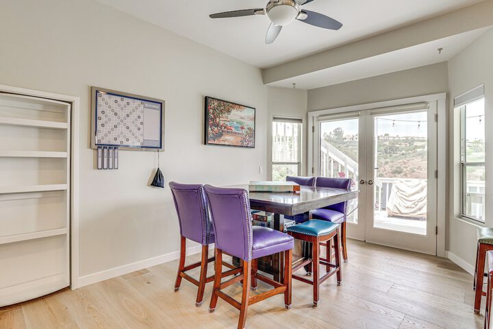 San Marcos Getaway w / Deck & Lake Views!