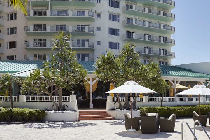 Sea View Hotel Bal Harbour, on the Ocean