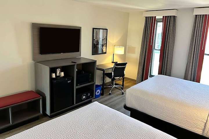 Room 11 of 13