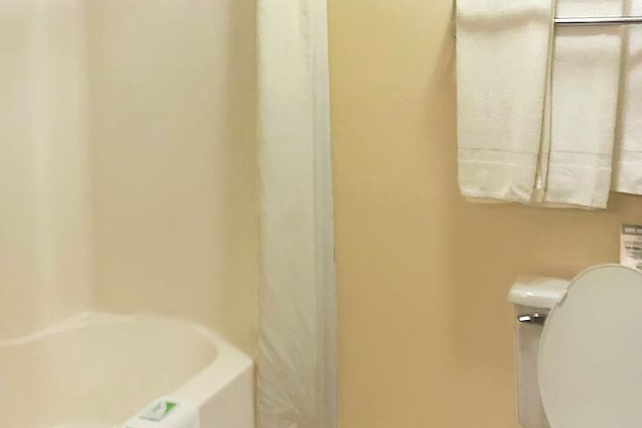Room 14 of 20