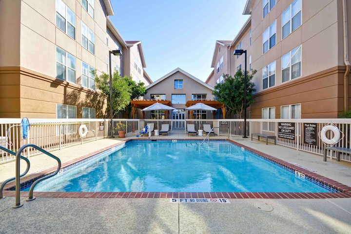 Pool 4 of 39