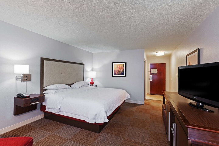 Room 14 of 32