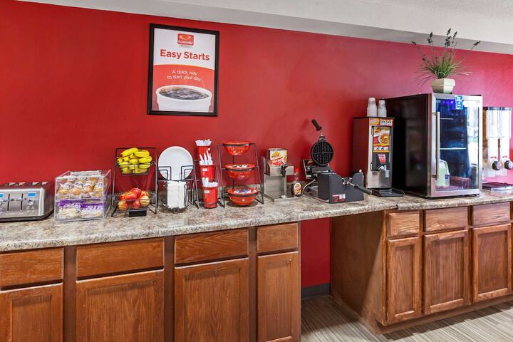 Breakfast/Coffee Service 42 of 42