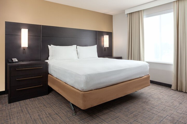 Room 43 of 73