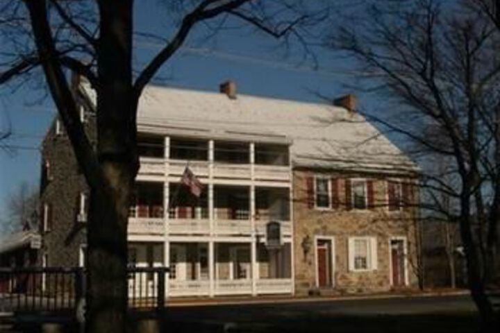 The Historic Fairfield Inn