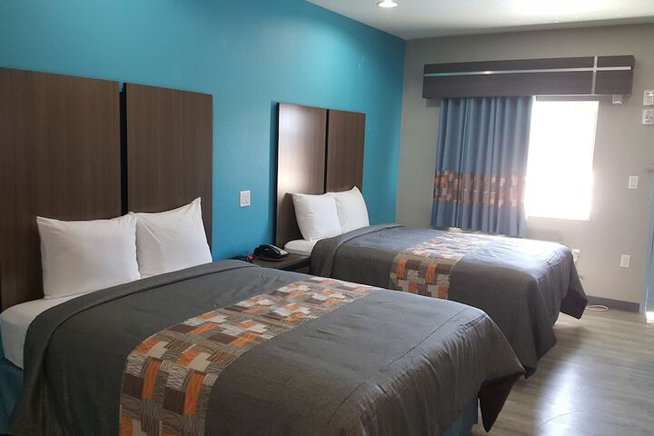 Room 26 of 40