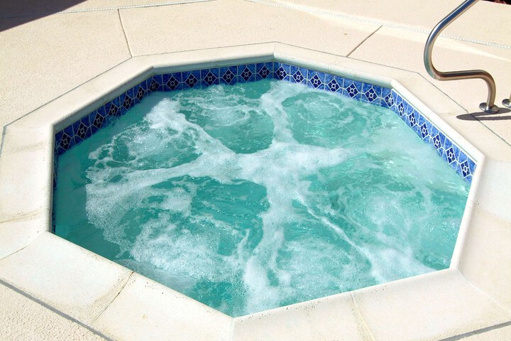 Pool 7 of 39