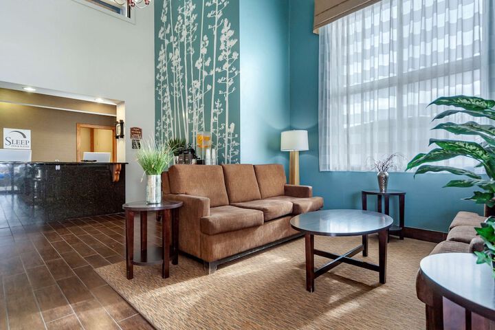 Hotel Interior 11 of 37