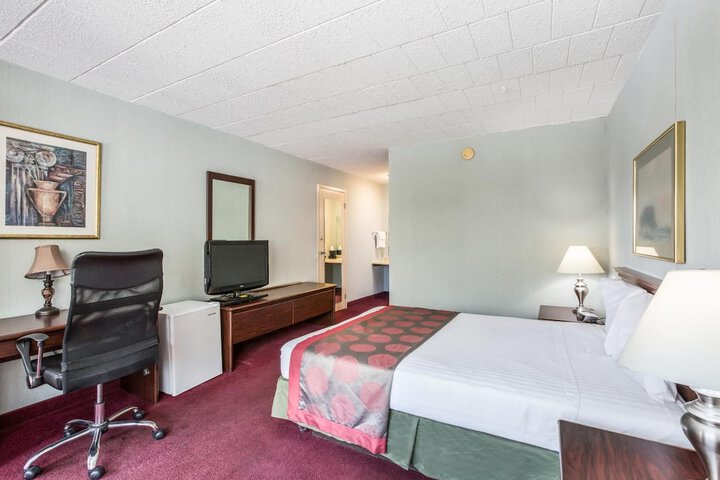 Room 26 of 36