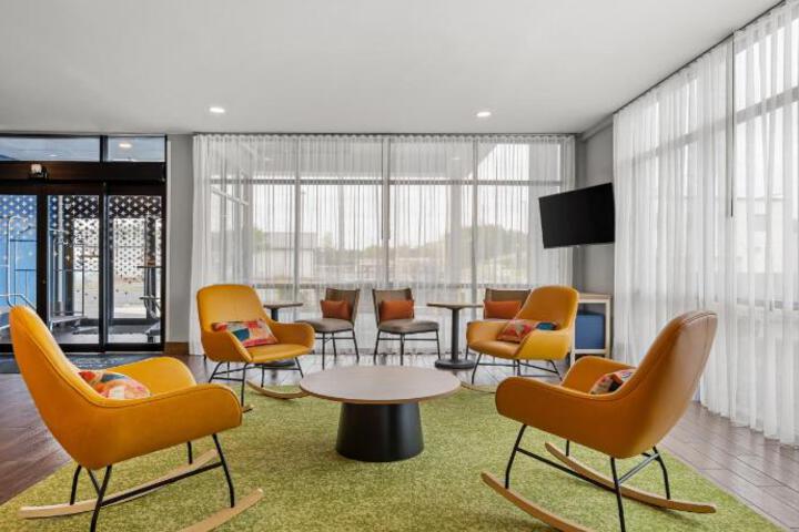 Spark by Hilton Pelham Birmingham I 65