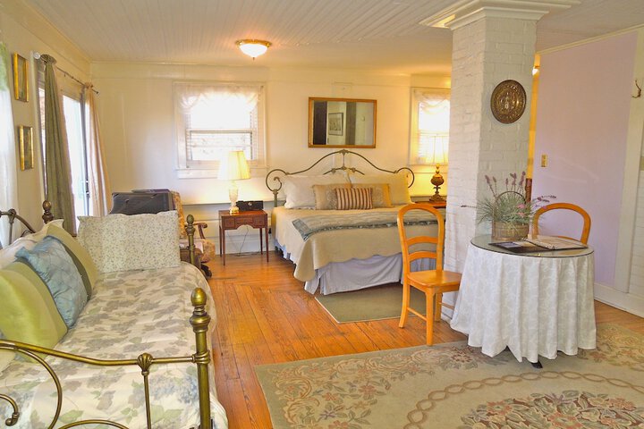 Room 20 of 63