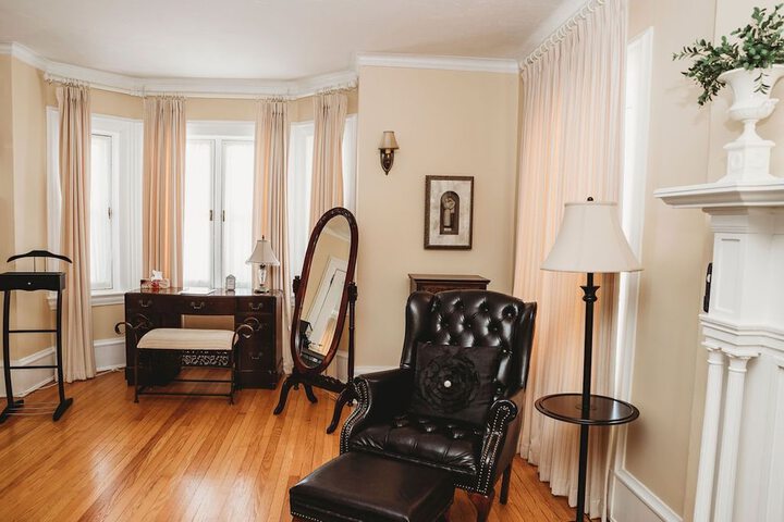 Room 20 of 37