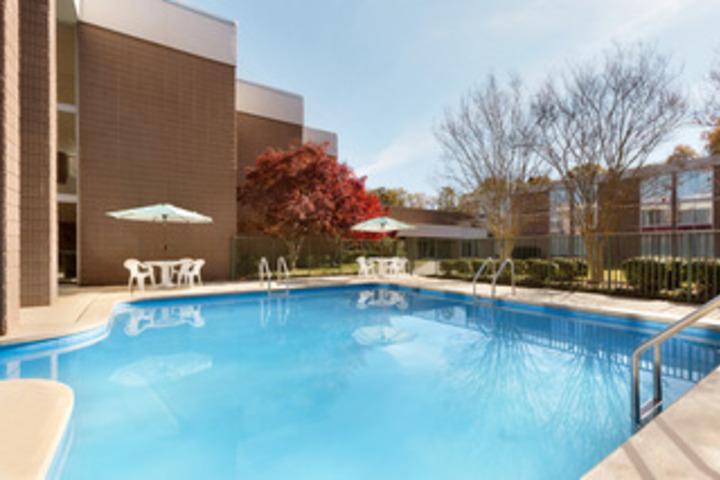 Emerald River Hotel