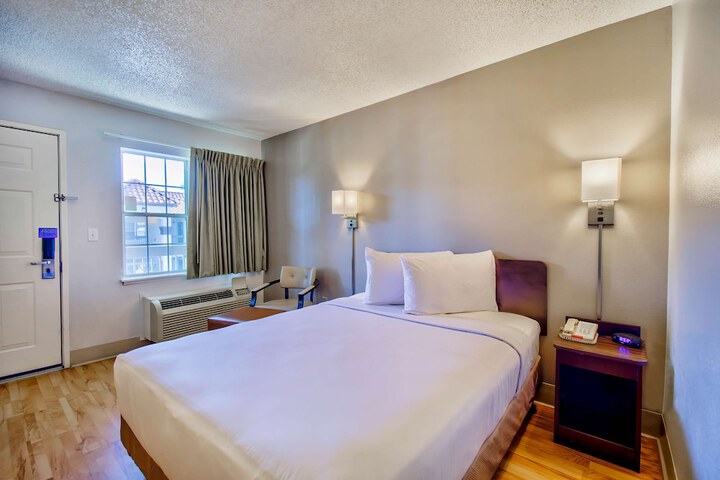 Room 20 of 24