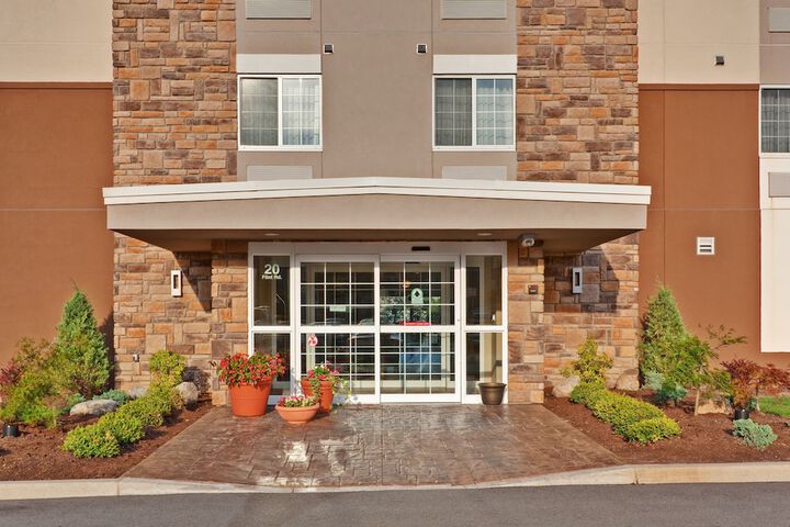Hotel 3 of 67
