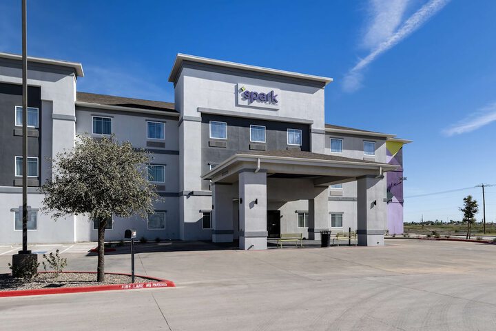 Hotel 3 of 32