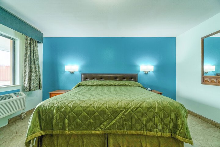 Budget Inn by OYO Edinburg Hwy 281