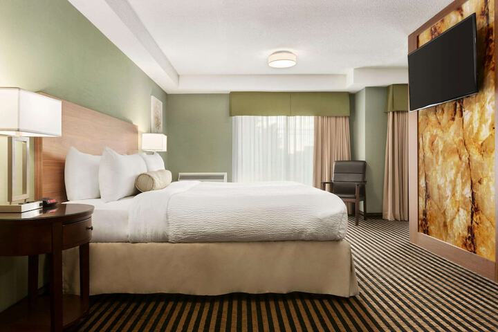 Room 20 of 39
