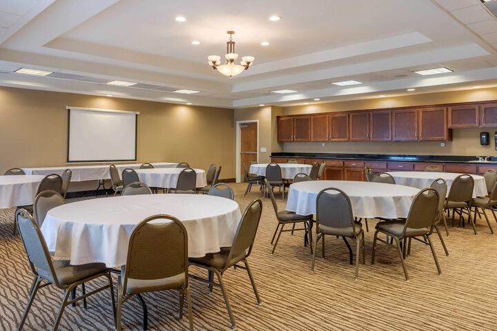 Comfort Suites Barstow near I-15