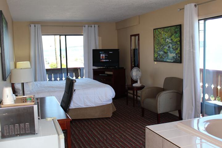 Room 110 of 145