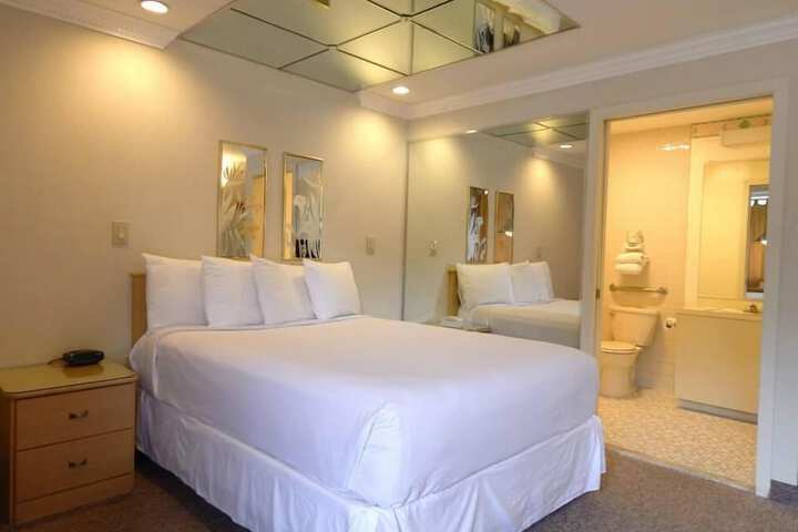 Room 12 of 12