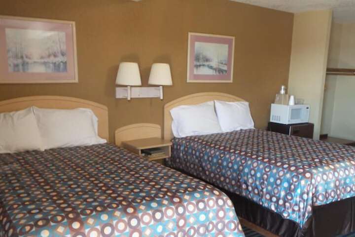 Room 16 of 31
